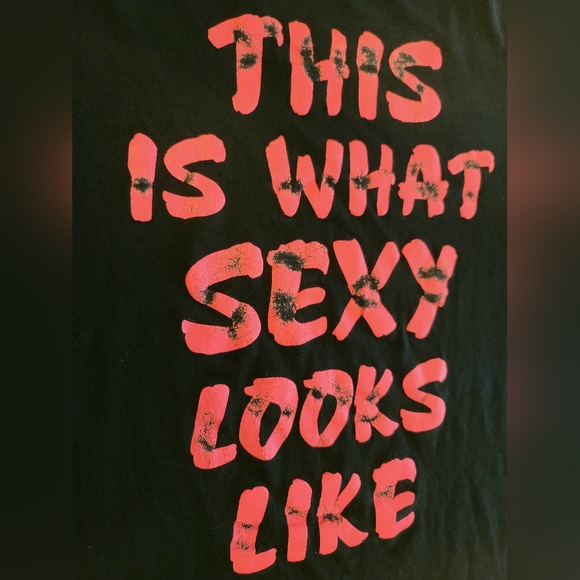 2000's Black and Pink Graphic Tee T-Shirt Unisex Sexy - Picture 2 of 2
